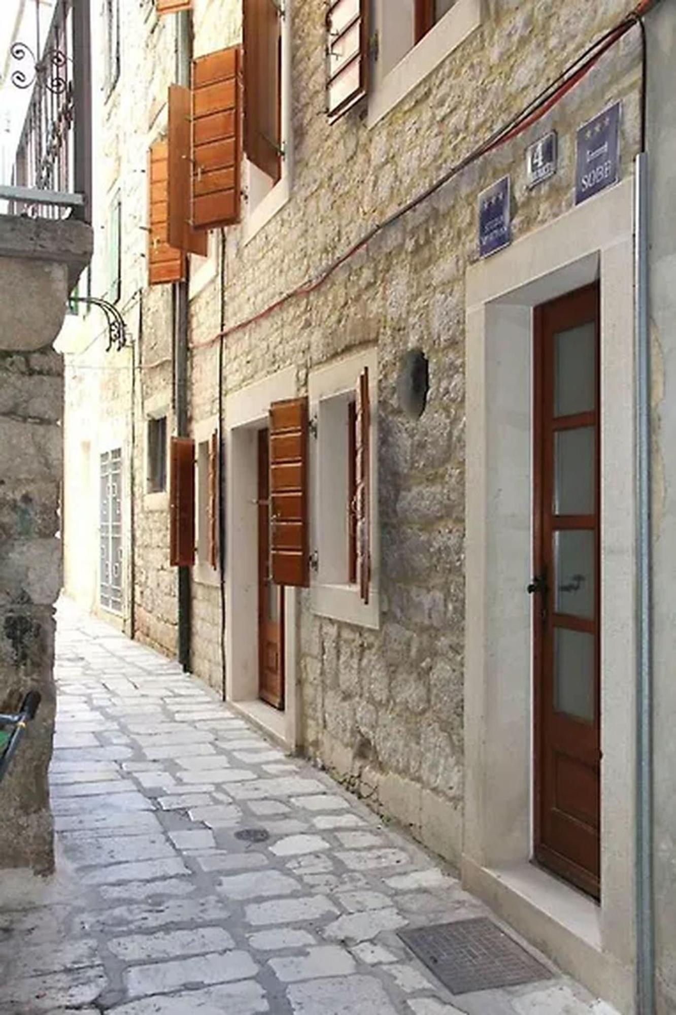 Sunny Rooms And Suites Sibenik Ngoại thất bức ảnh