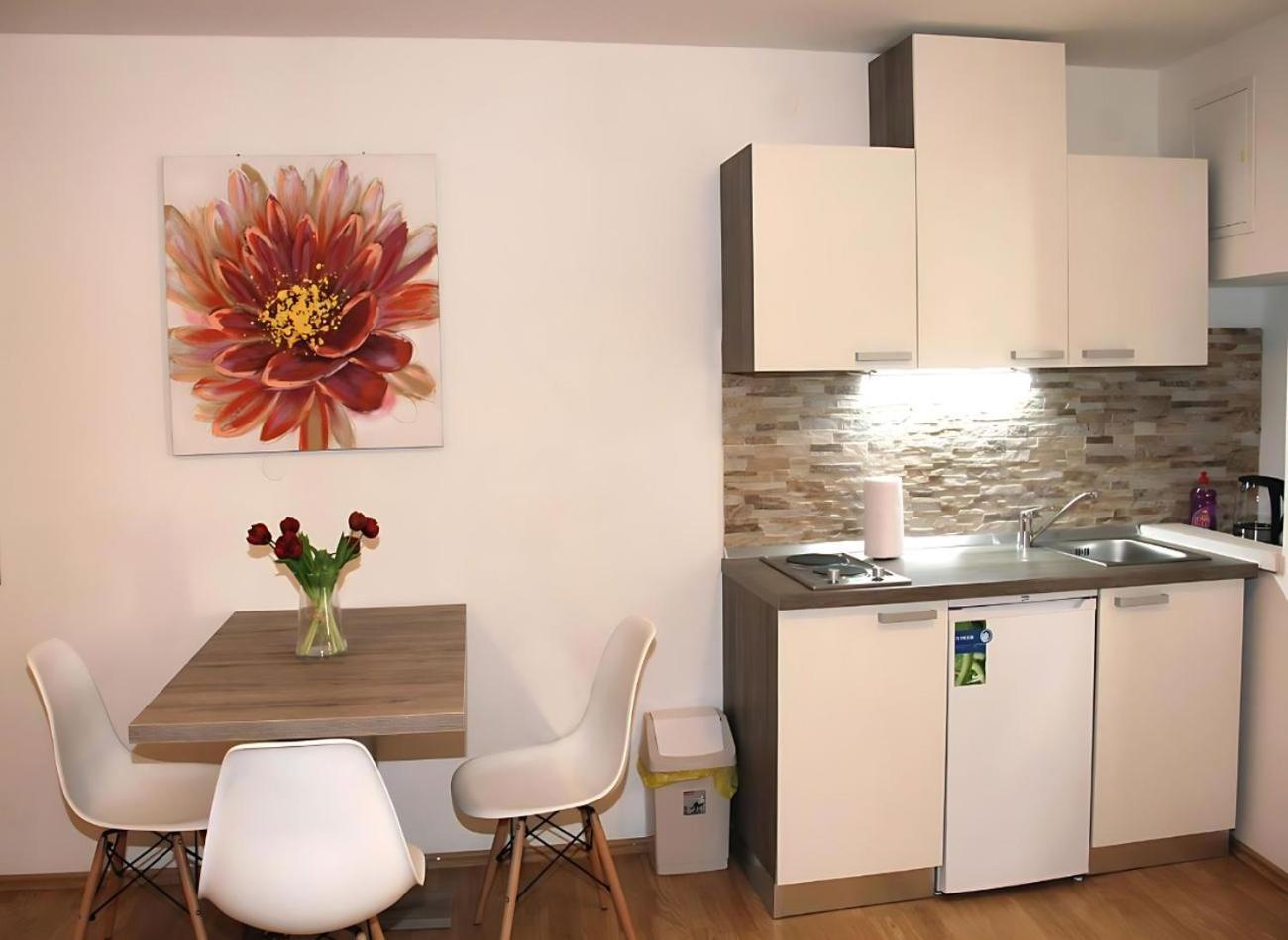 Sunny Rooms And Suites Sibenik Ngoại thất bức ảnh