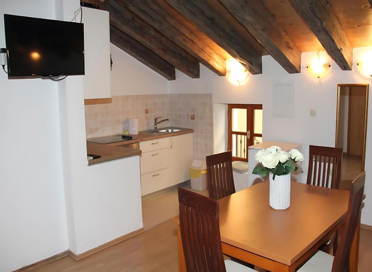 Sunny Rooms And Suites Sibenik Ngoại thất bức ảnh