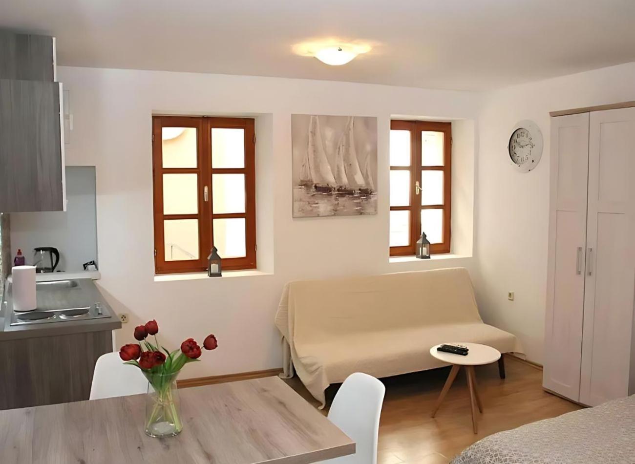Sunny Rooms And Suites Sibenik Ngoại thất bức ảnh